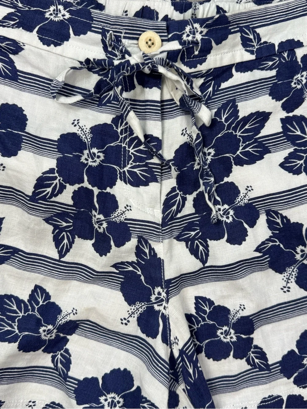 Tommy Bahama Women's Floral Drawstring Shorts Lot of 2 Cruise Beach Hibiscus